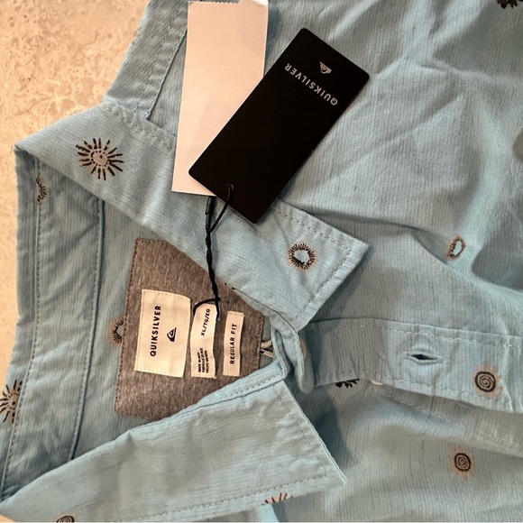 Quicksilver men’s button down shirt, never worn, size XL - Picture 3 of 3